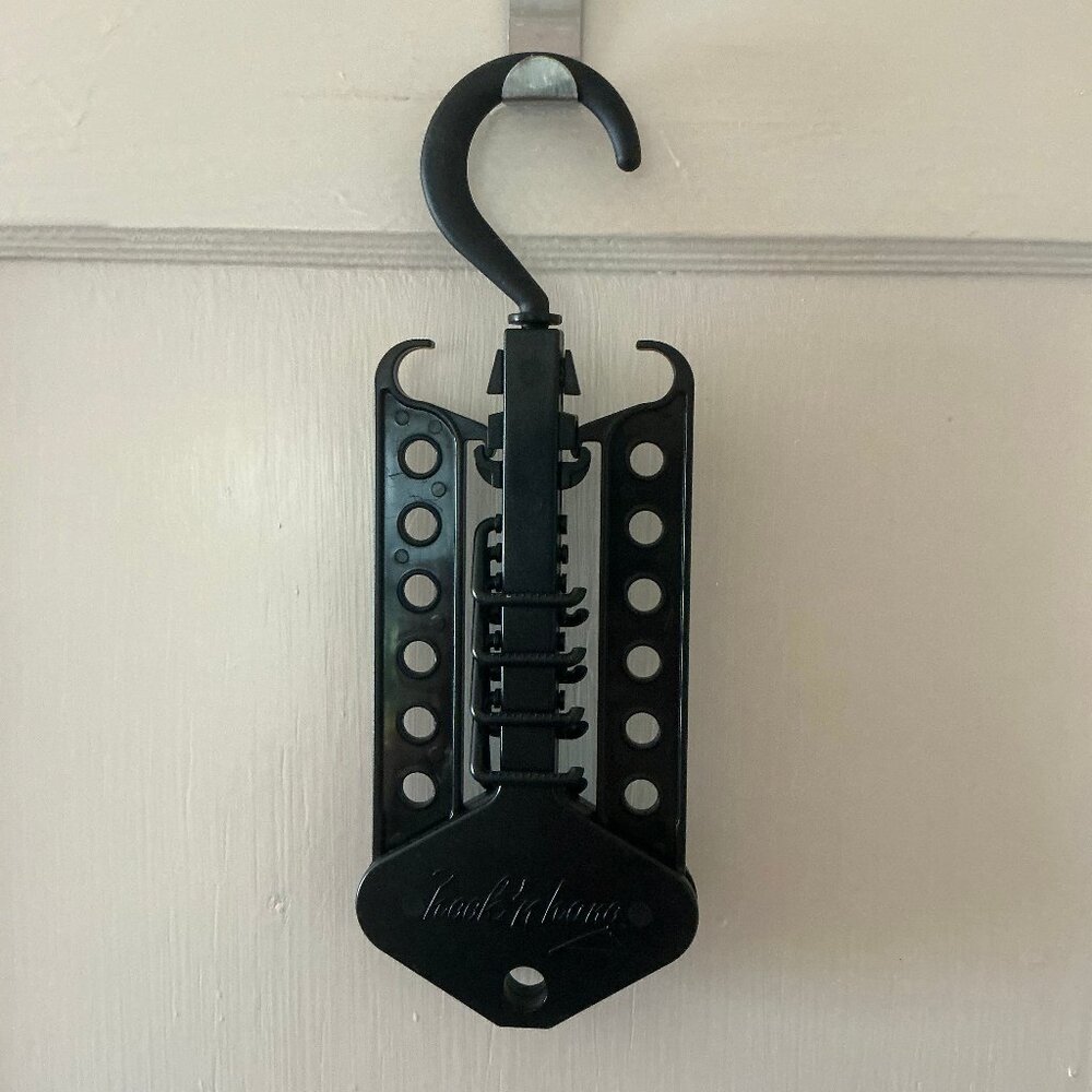 EUC The Original Hook 'N Hang Clothing Hanger / Organizer - As Seen on TV